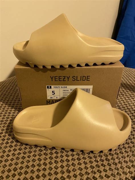 yeezy slides for sale.